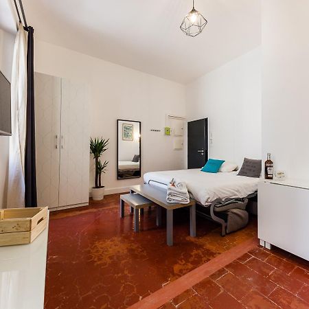 Chez Nous - 7 Appartements Sur Le Vieux Port Marseilles Exterior foto