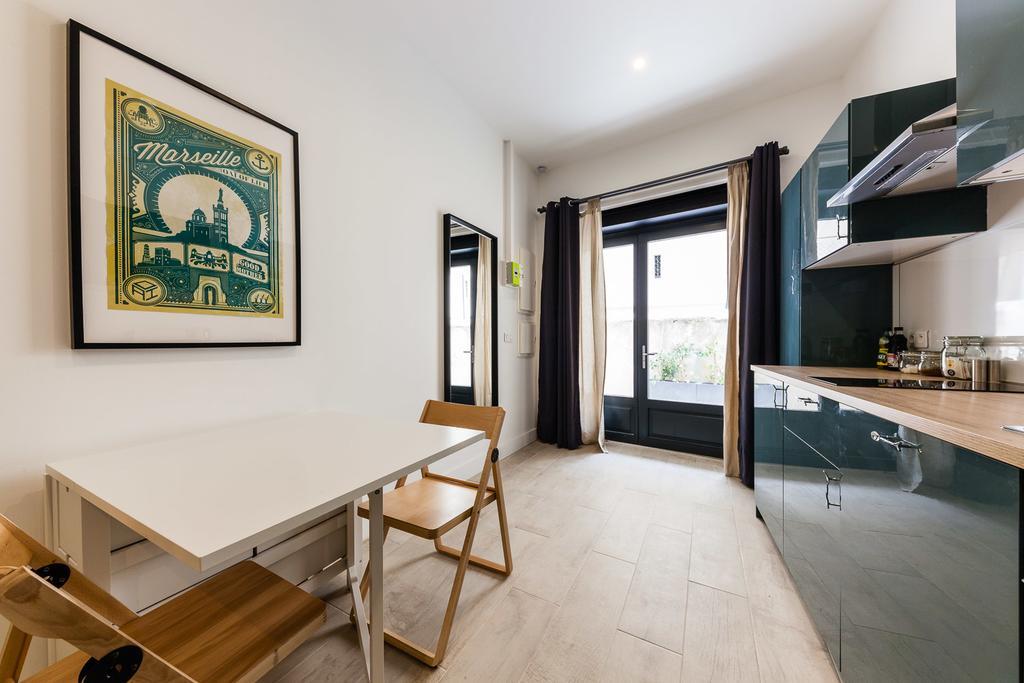 Chez Nous - 7 Appartements Sur Le Vieux Port Marseilles Exterior foto