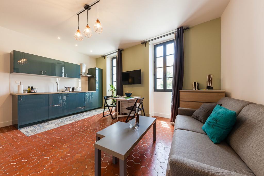 Chez Nous - 7 Appartements Sur Le Vieux Port Marseilles Exterior foto